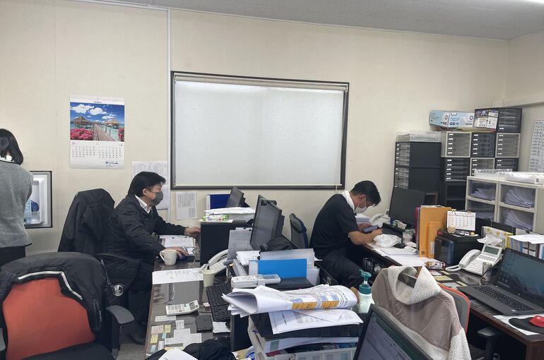 4月23日社内
